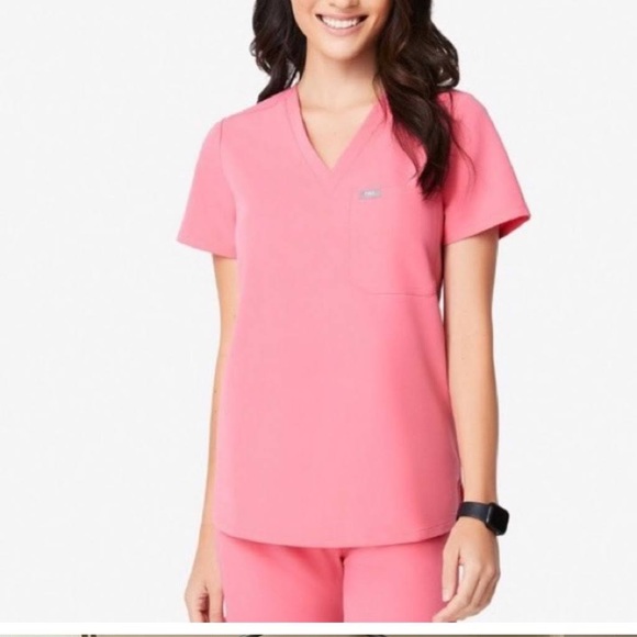 Figs neon pink scrub set. - Picture 5 of 6